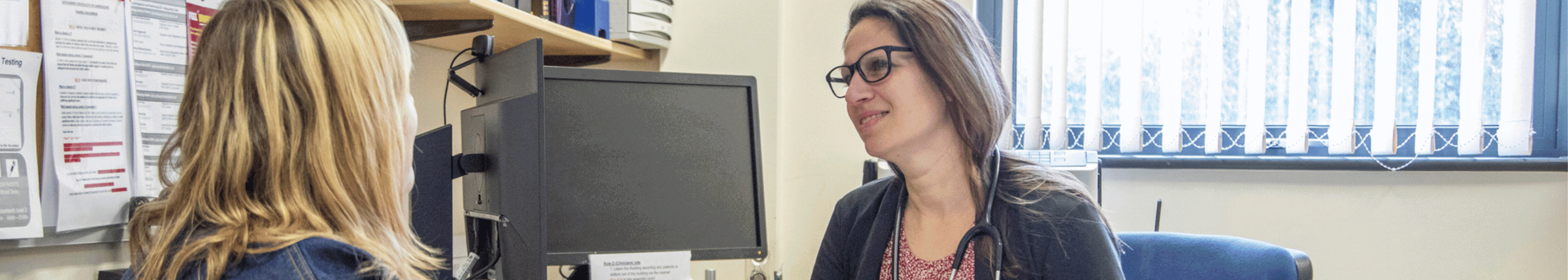 Primary breast care consultation with a doctor.